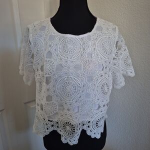 Chic White Lace Crop Top for Women